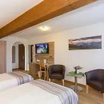 Pensionat Gaestehaus Funk 3*